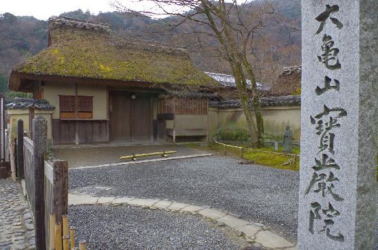 トリップアドバイザー提供