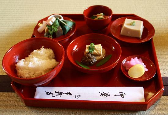 トリップアドバイザー提供