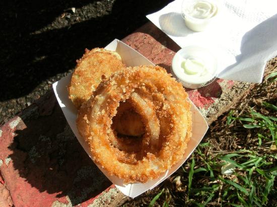 トリップアドバイザー提供