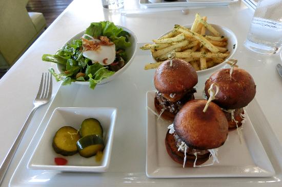 トリップアドバイザー提供