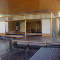 トリップアドバイザー提供